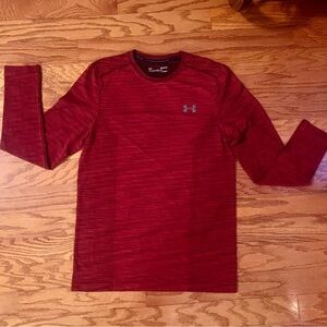 Under Armour medium mens heatgear long sleeve athletic shirt